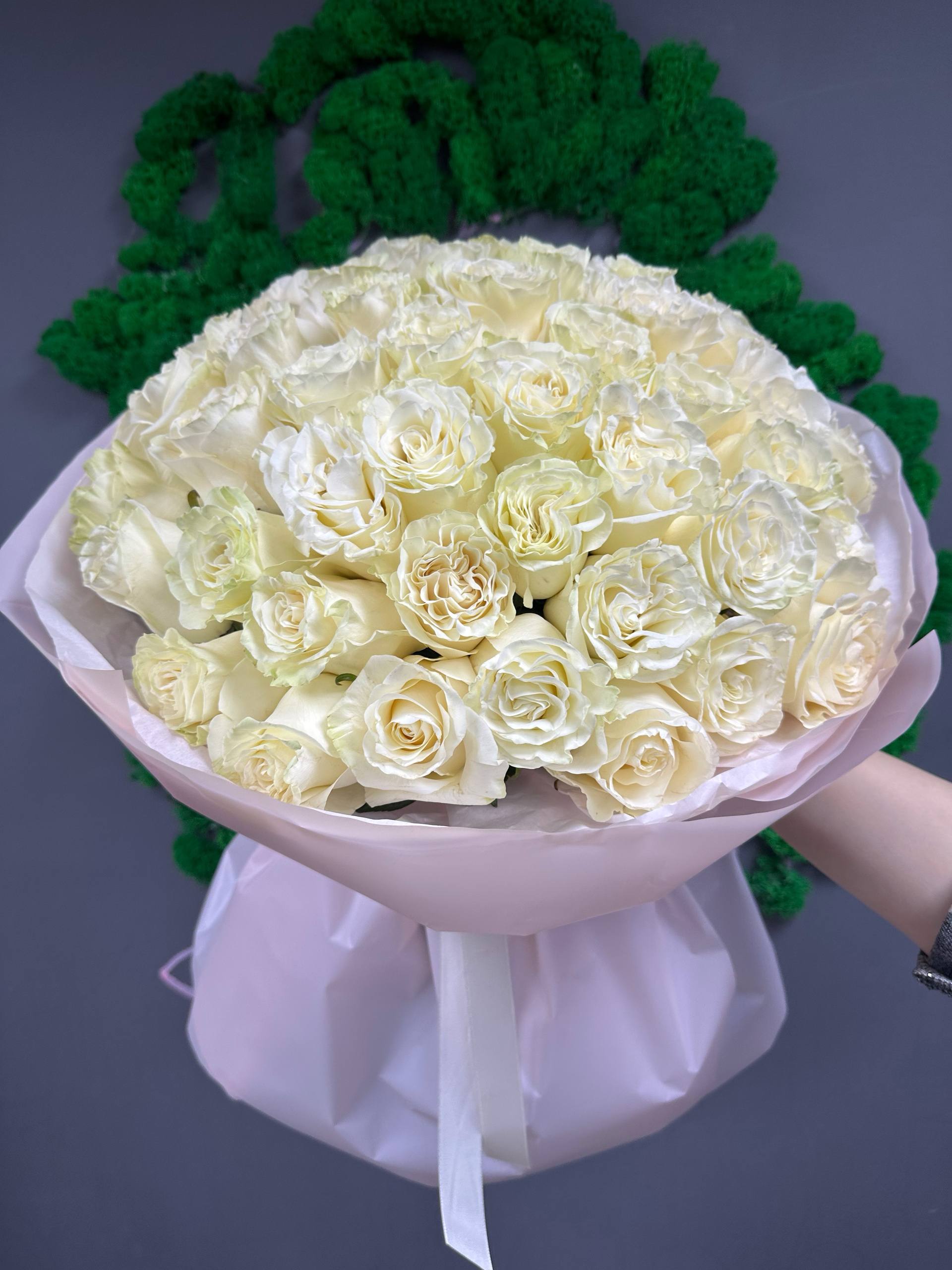 51 белая роза