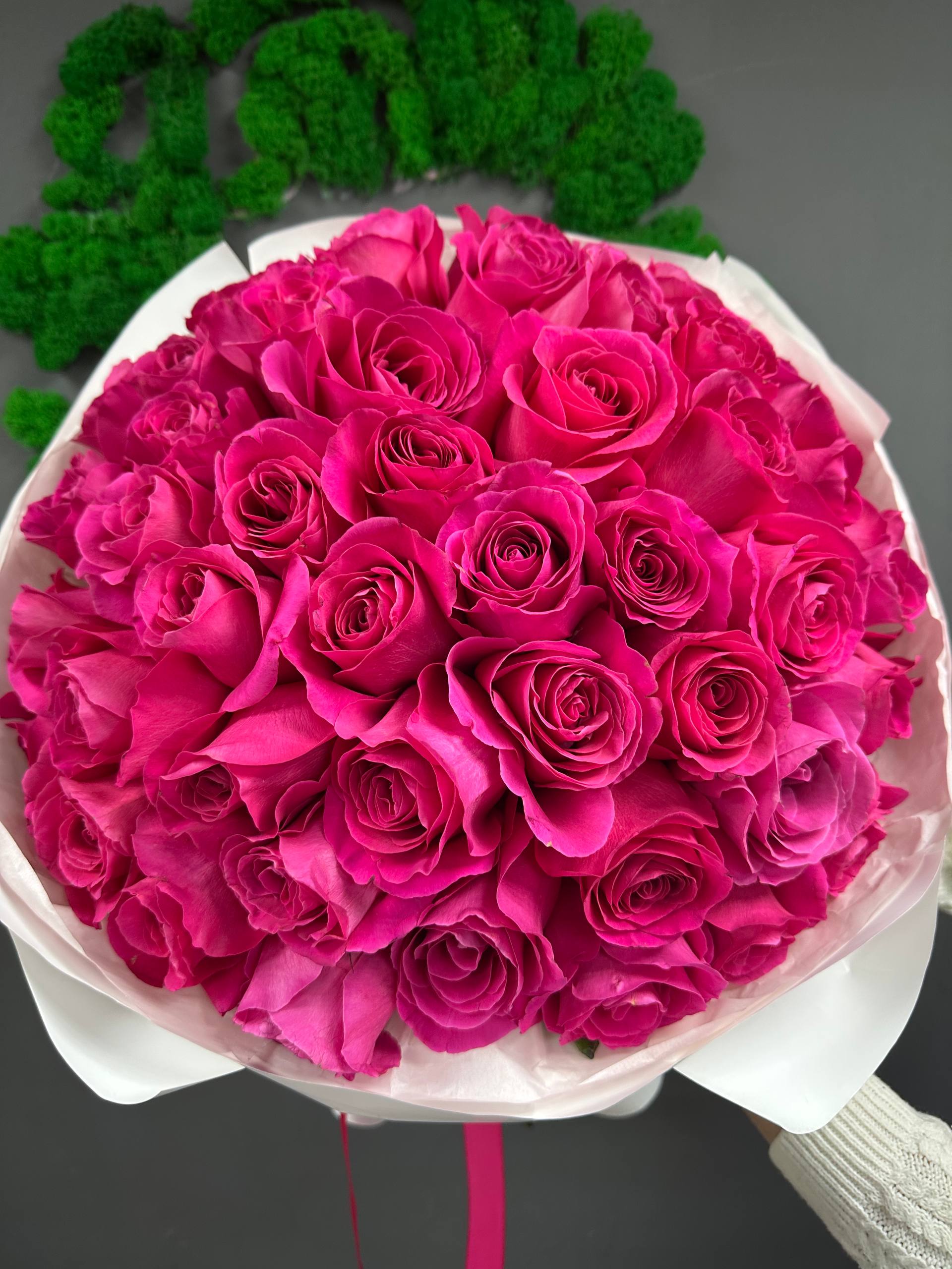 51 розовая роза